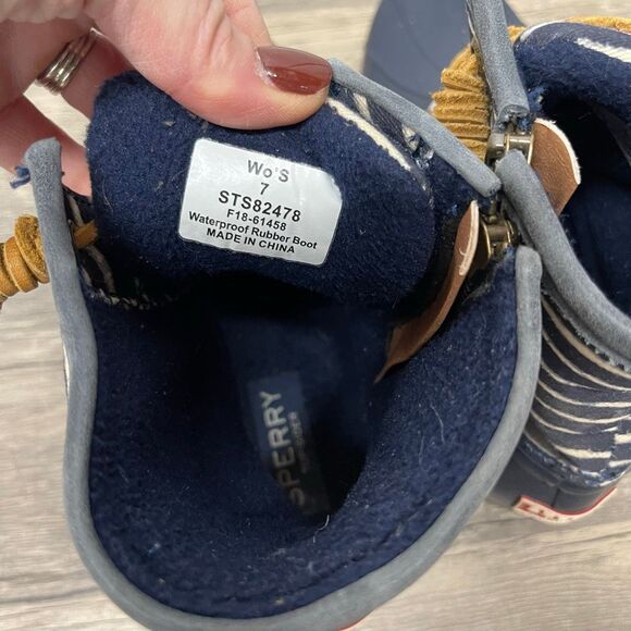 Sperry Saltwater Duck Boots Women’s 7 Navy Stripe Preppy Nautical Waterproof - Picture 6 of 7